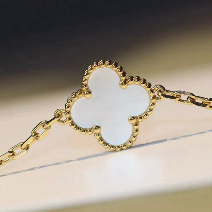 ¡®lume Jewelry¡¯CLOVER 20 MOTIFS WHITE MOP NECKLACE