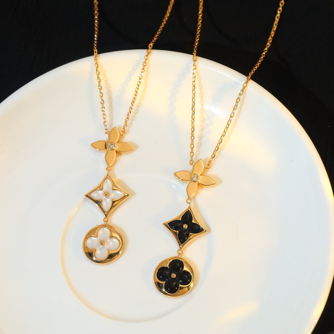 ¡®lume Jewelry¡¯STAR AND SUN ONYX PINK GOLD NECKLACE
