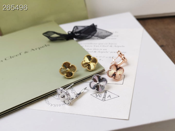 ¡®lume Jewelry¡¯CLOVER MEDIUM STUD EARRINGS
