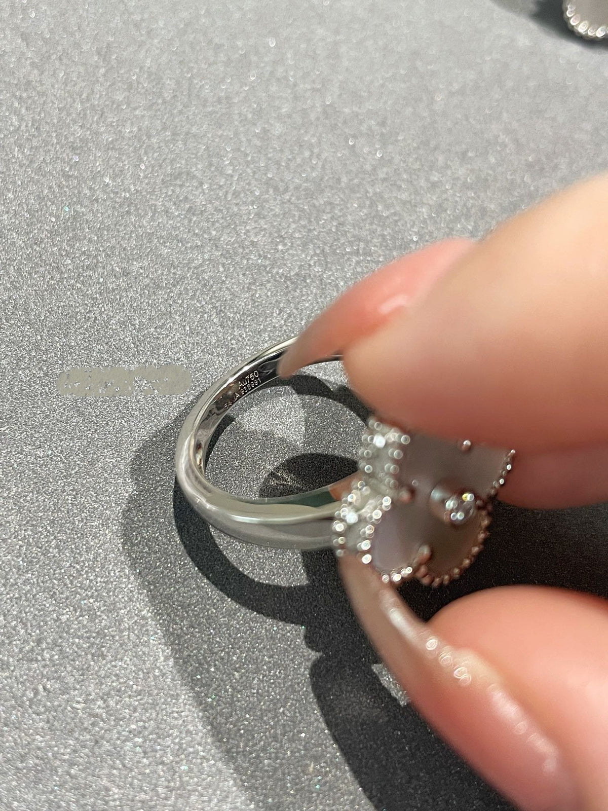 ¡®lume Jewelry¡¯CLOVER SILVER MOP DIAMOND RING
