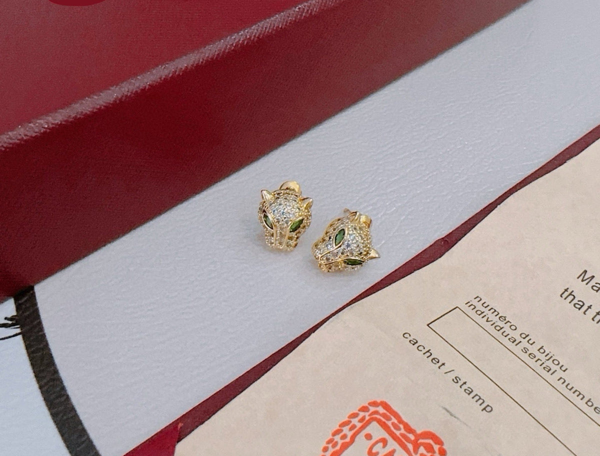 ¡®lume Jewelry¡¯Full‑Pavé Diamond Panther‑Head Stud Earrings(副本)