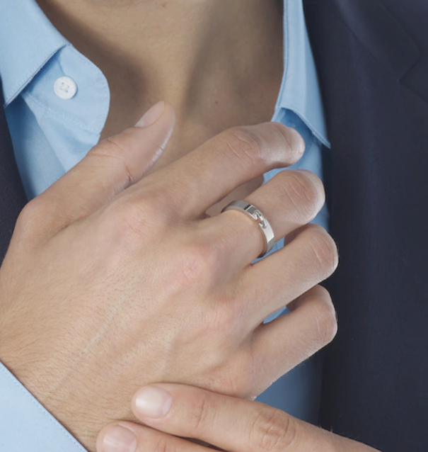 ¡®lume Jewelry¡¯ALLIANCE LIENS VIDENCE 4MM RING