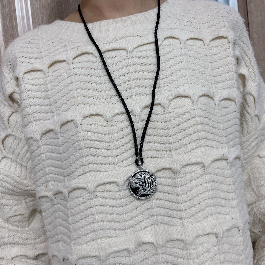 ¡®lume Jewelry¡ Openwork Tiger Cord Pendant Necklace