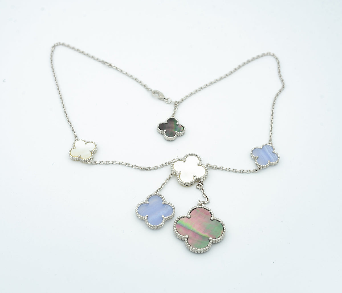 ¡®lume Jewelry¡¯CLOVER MOP CHALCEDONY NECKLACE SILVER 6 MOTIF