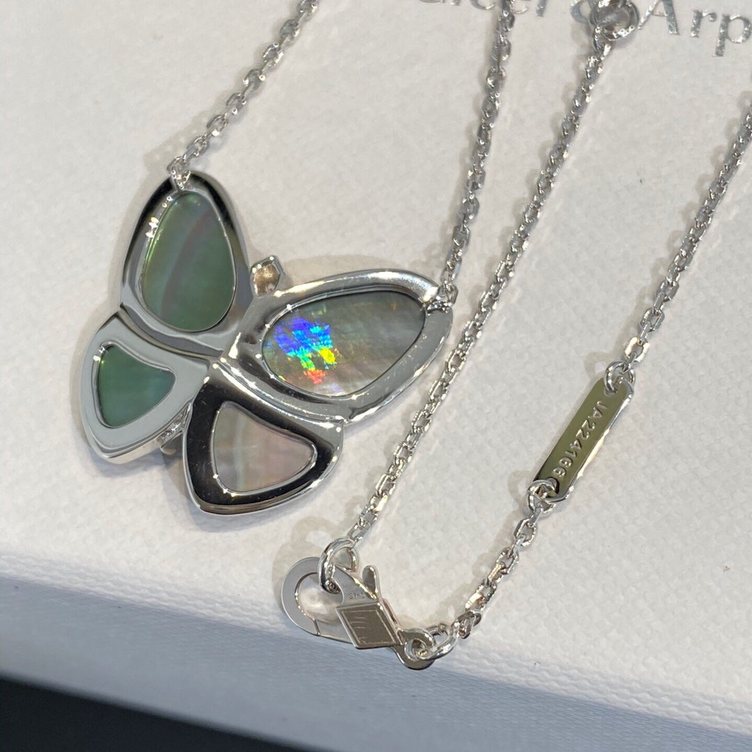 ¡®lume Jewelry¡¯LARGE BUTTERFLY SILVER PENDANT DIAMOND NECKLACE