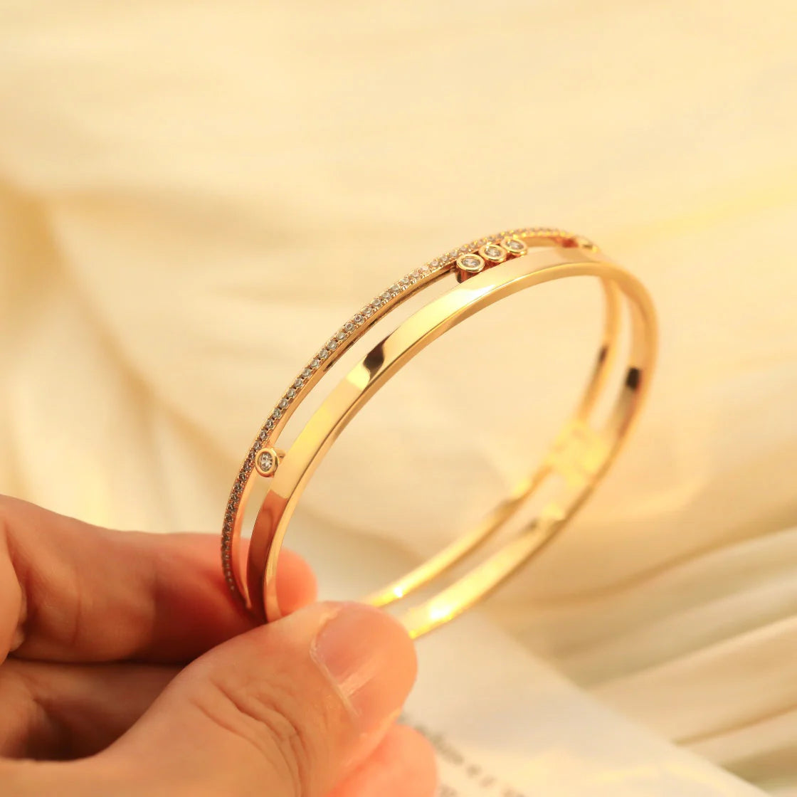 [lume Jewelry]Move Romane Diamond Bangle Bracelet