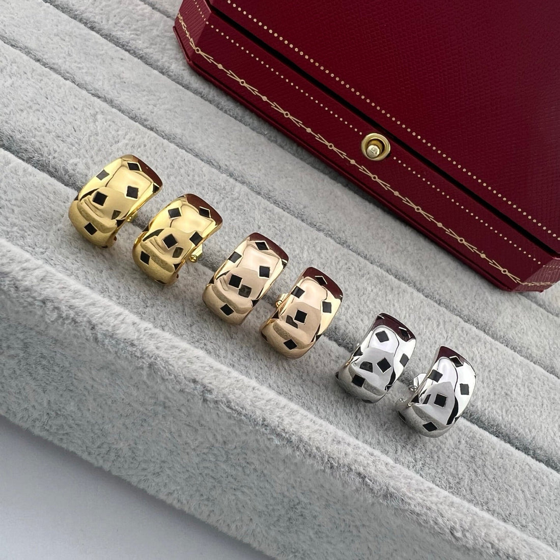 ¡®lume Jewelry¡¯ Dice Stud Earrings