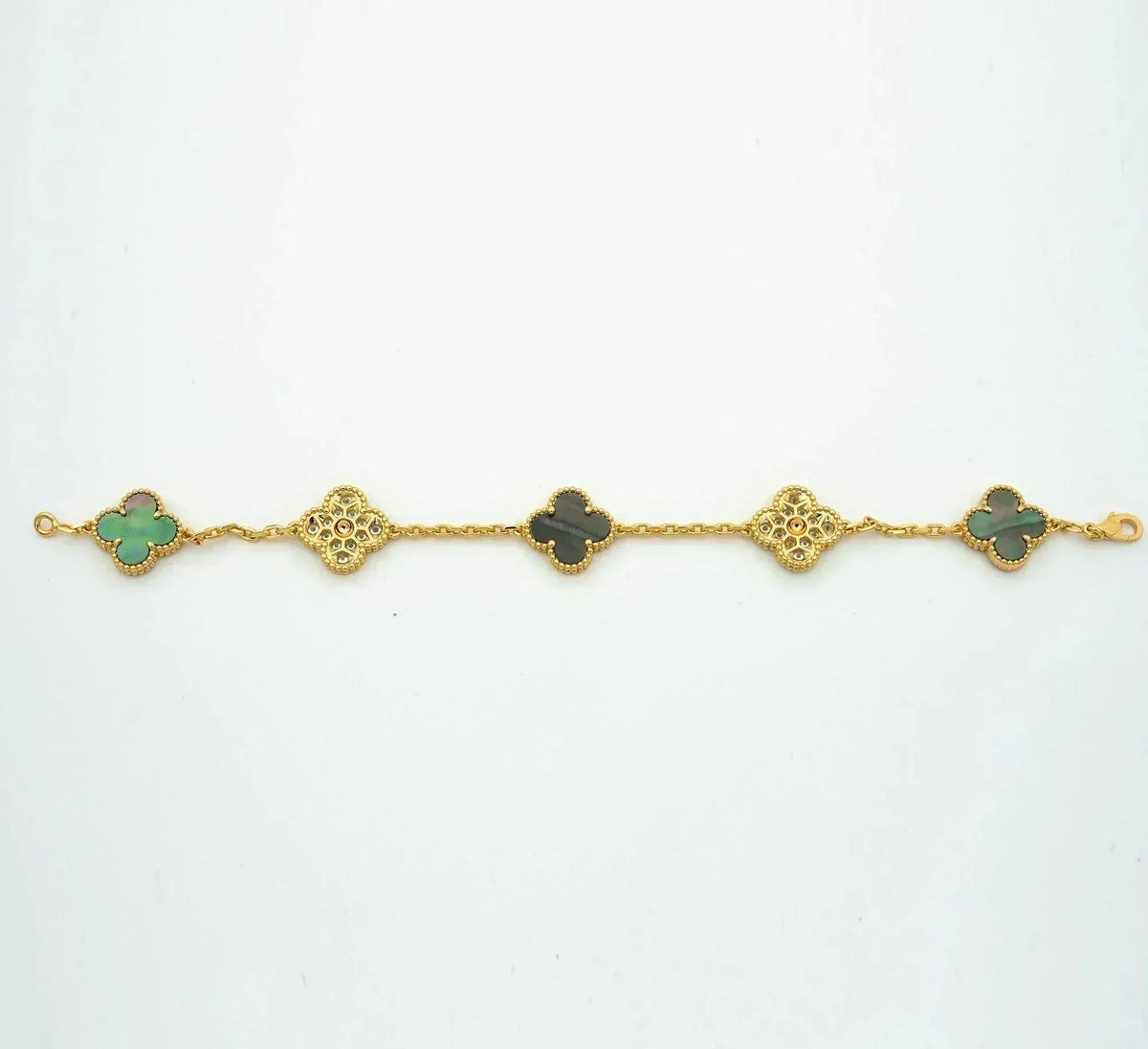 [lume Jewelry]New CLOVER 5 MOTIF GRAY MOP BRACELET COLLECTION