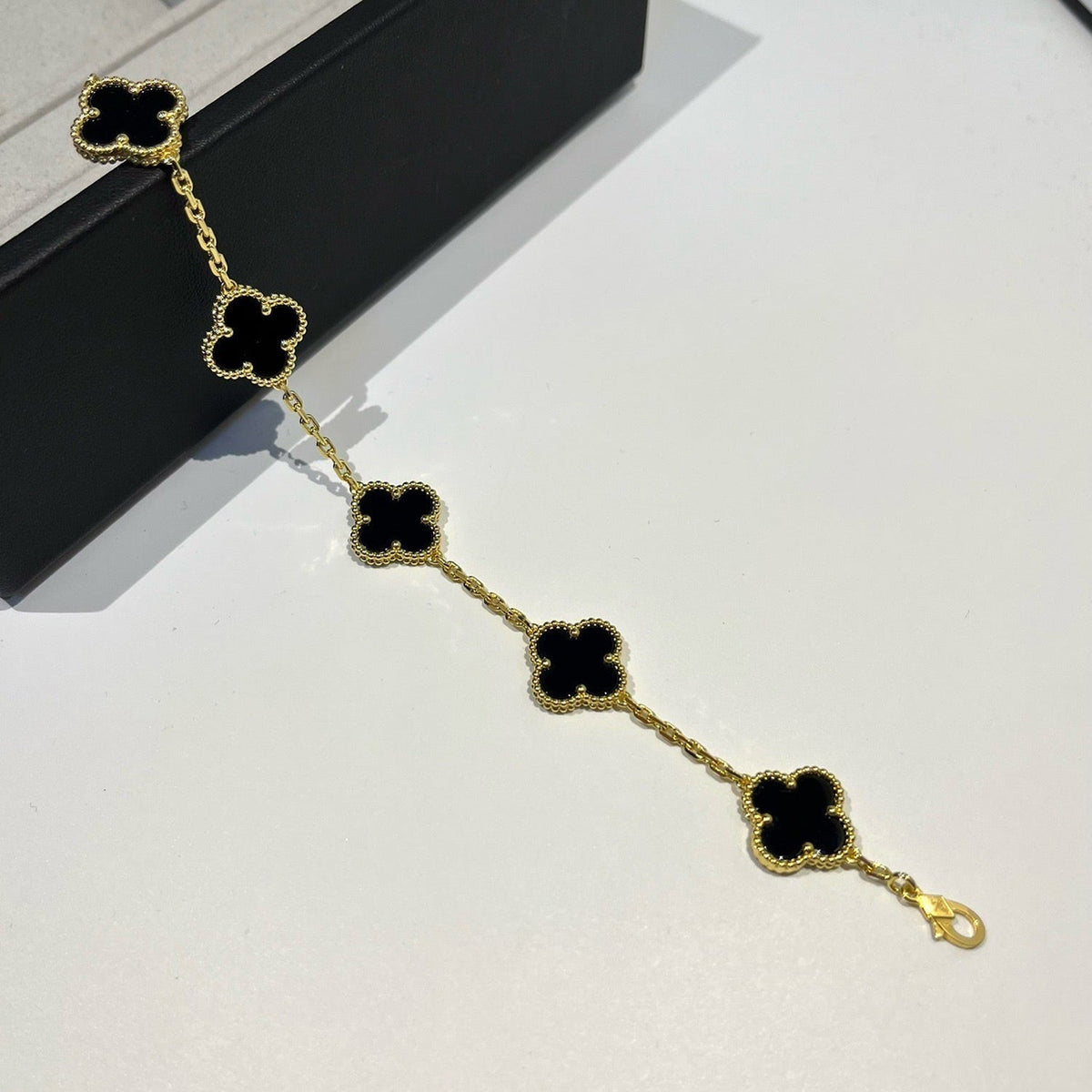 [lume Jewelry]New CLOVER 5 MOTIF ONYXS BRACELET COLLECTION