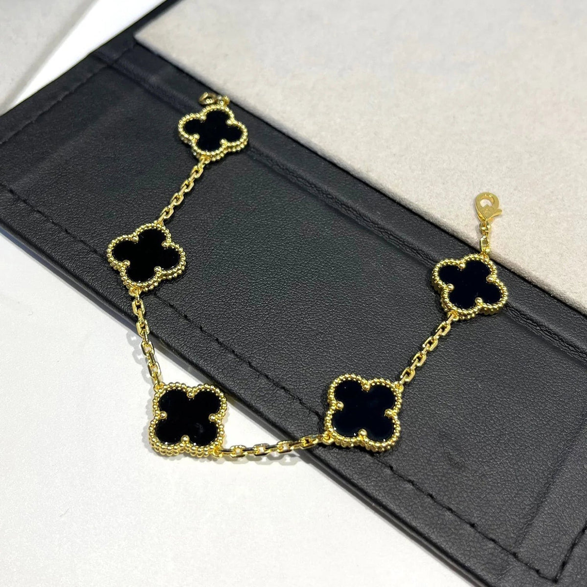[lume Jewelry]New CLOVER 5 MOTIF ONYXS BRACELET COLLECTION
