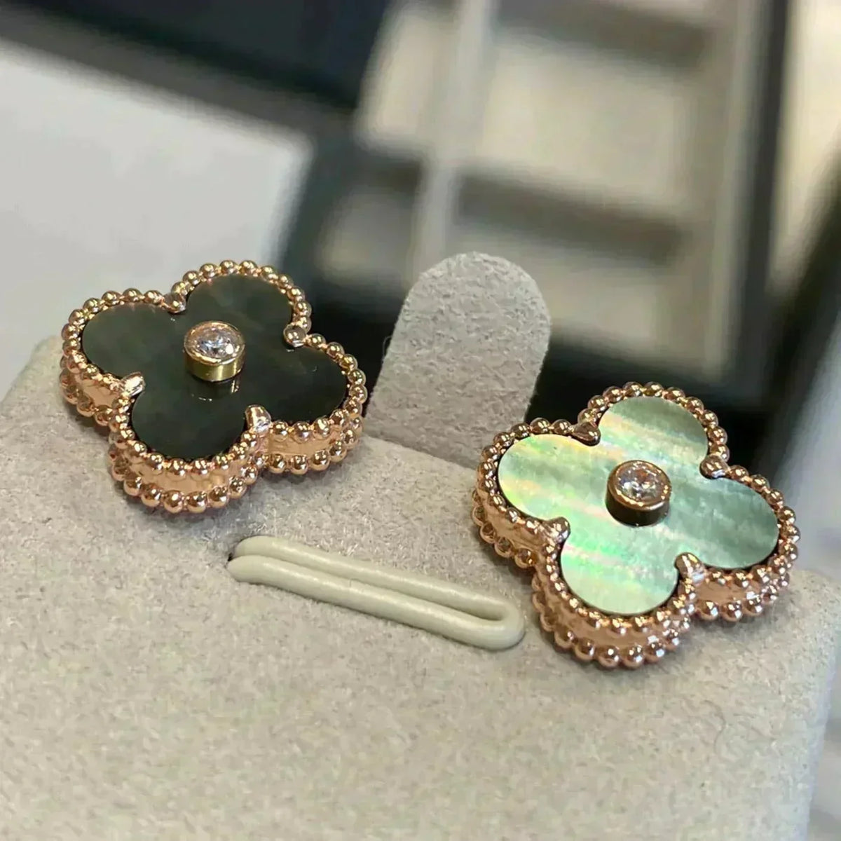 ¡®lume Jewelry¡¯CLOVER MEDIUM 1 MOTIFS GRAY MOP  DIAMOND EARRINGS