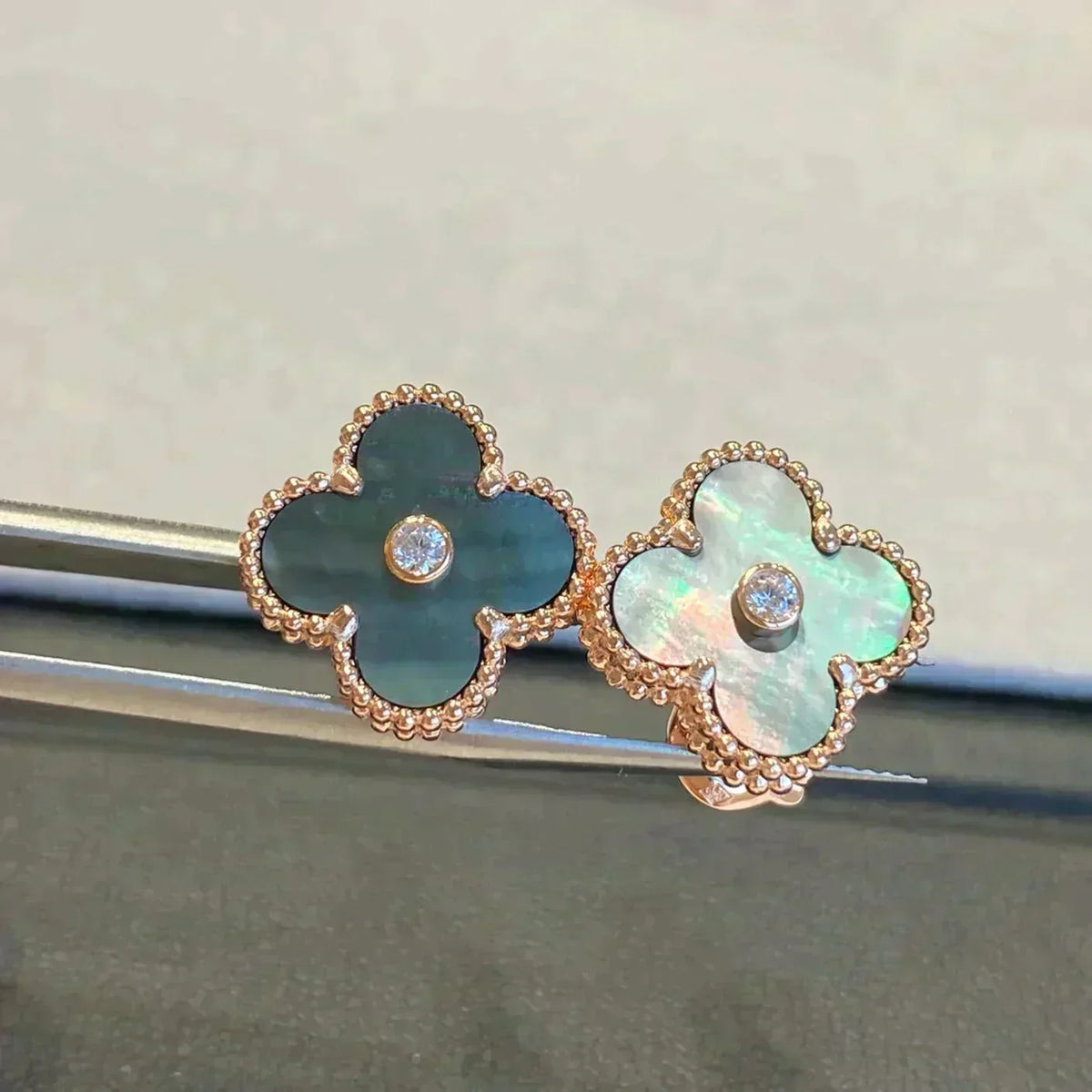 ¡®lume Jewelry¡¯CLOVER MEDIUM 1 MOTIFS GRAY MOP  DIAMOND EARRINGS