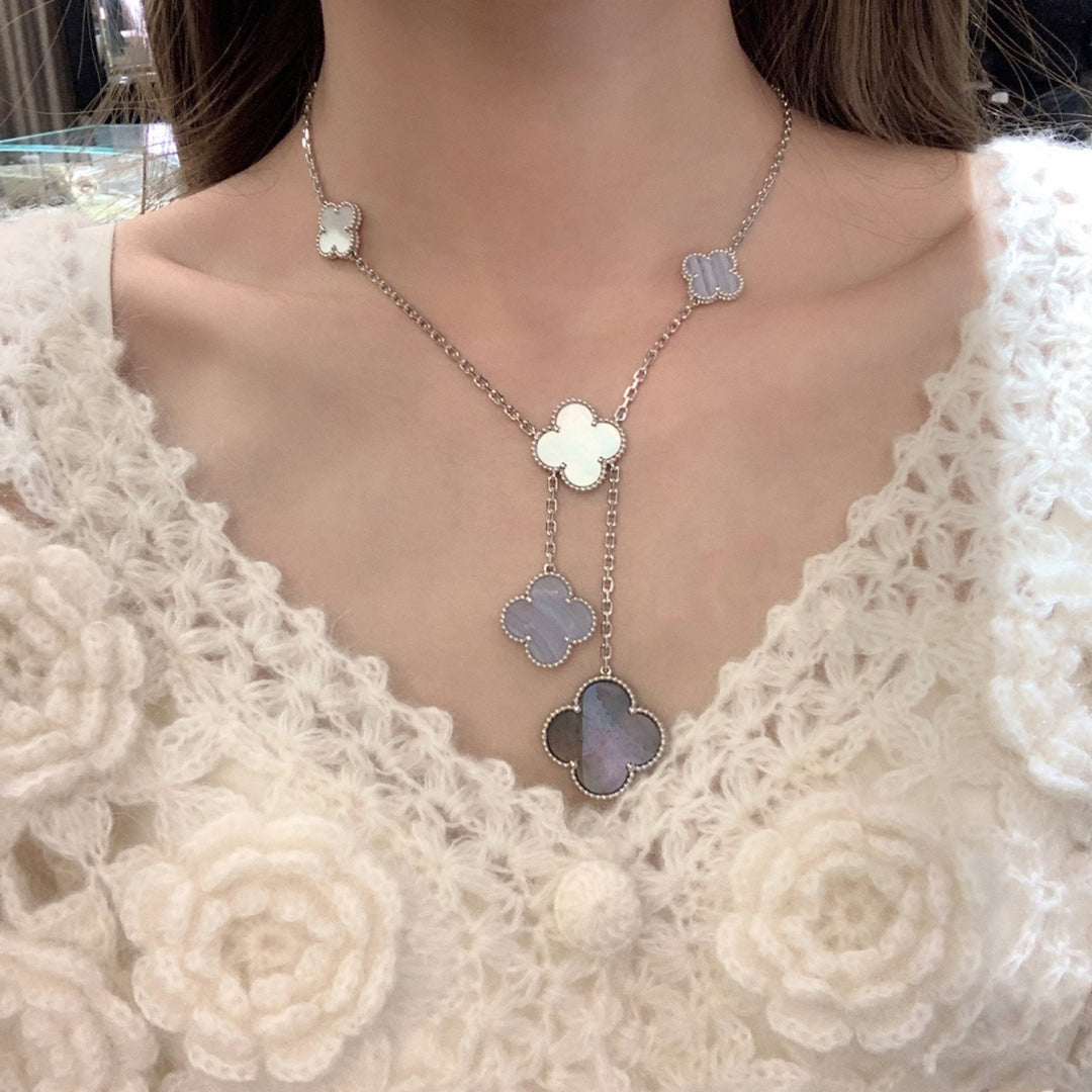 ¡®lume Jewelry¡¯CLOVER MOP CHALCEDONY NECKLACE SILVER 6 MOTIF
