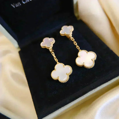 ¡®lume Jewelry¡¯CLOVER 2 MOTIF WHITE MOP EARRINGS