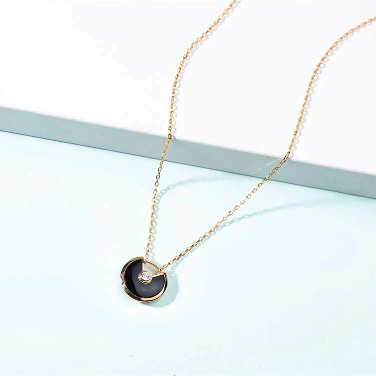 ¡®lume Jewelry¡¯AMULETTE GOLD CARNELIAN ONYX NECKLACE