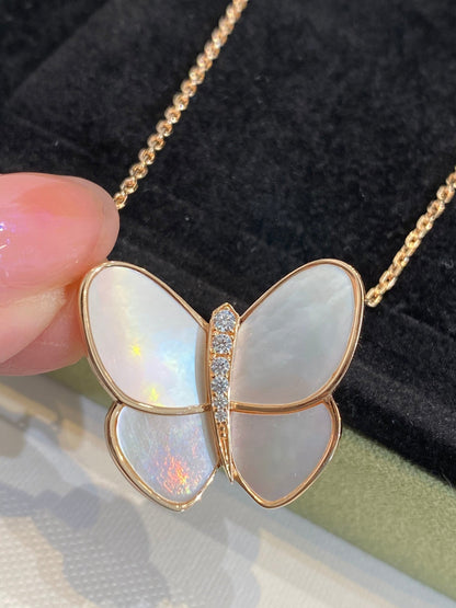 ¡®lume Jewelry¡¯BUTTERFLY GOLD MOP DIAMOND NECKLACE