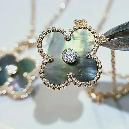 ¡®lume Jewelry¡¯CLOVER 15MM DIAMOND AND MOTHER-OF-GREY NECKLACE