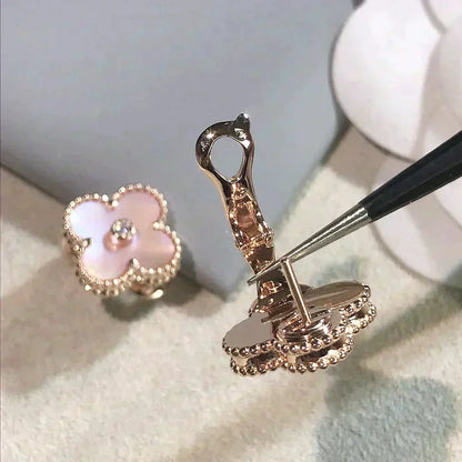 ¡®lume Jewelry¡¯CLOVER MEDIUM 1 MOTIFS  PINK MOP DIAMOND EARRINGS