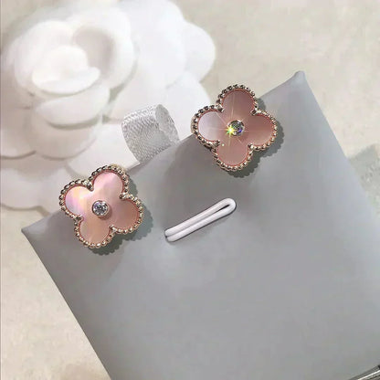 ¡®lume Jewelry¡¯CLOVER MEDIUM 1 MOTIFS  PINK MOP DIAMOND EARRINGS