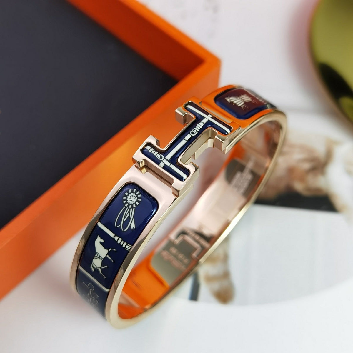 ¡®lume Jewelry¡¯H COUVERTURES DARK BLUE BRACELET