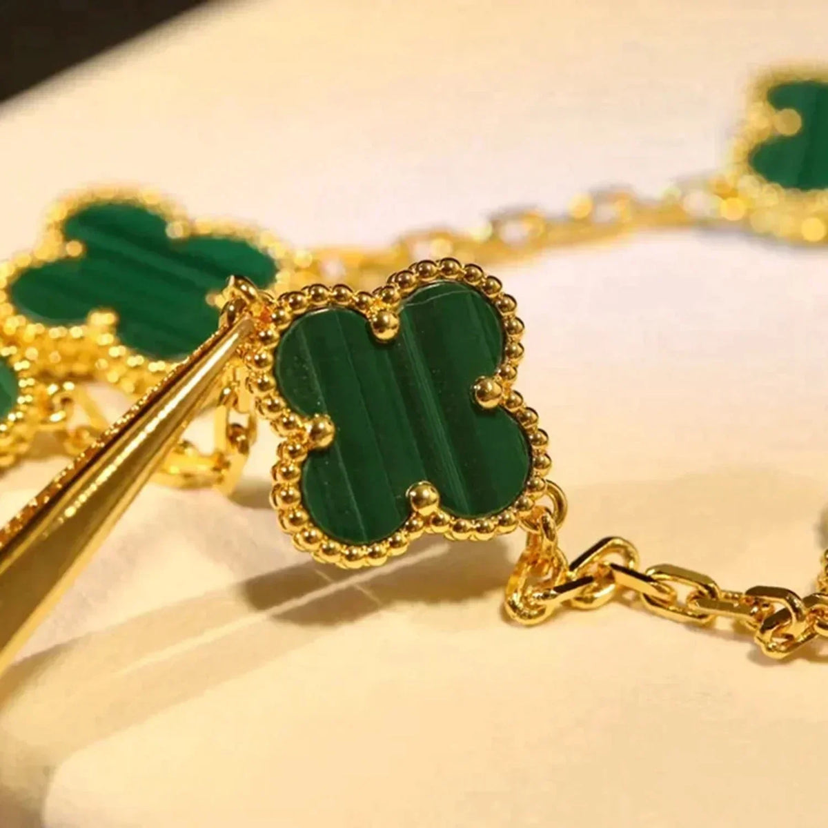 [lume Jewelry]New  CLOVER 5 MOTIF MALACHITE BRACELET COLLECTION