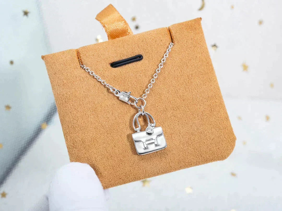 ¡®lume Jewelry¡¯AMULETTE PEDANT SILVER NECKLACE