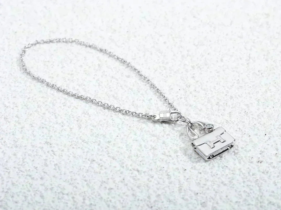 ¡®lume Jewelry¡¯AMULETTE PEDANT SILVER NECKLACE