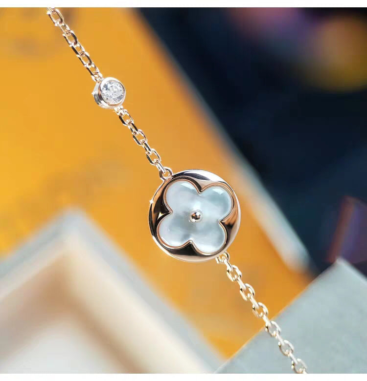 ¡®lume Jewelry¡¯SUN MOP GOLD 1 DIAMOND NECKLACE