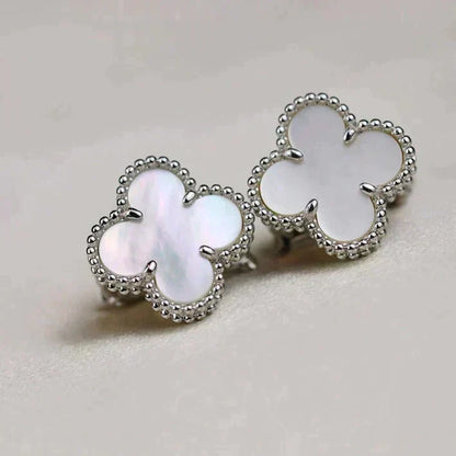 ¡®lume Jewelry¡¯CLOVER MEDIUM 1 MOTIFS  WHITE MOP EARRINGS SILVER