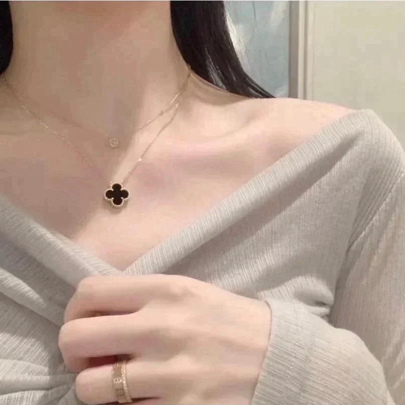 ¡®lume Jewelry¡¯CLOVER 15MM BLACK ONYX SINGLE FLOWER NECKLACE