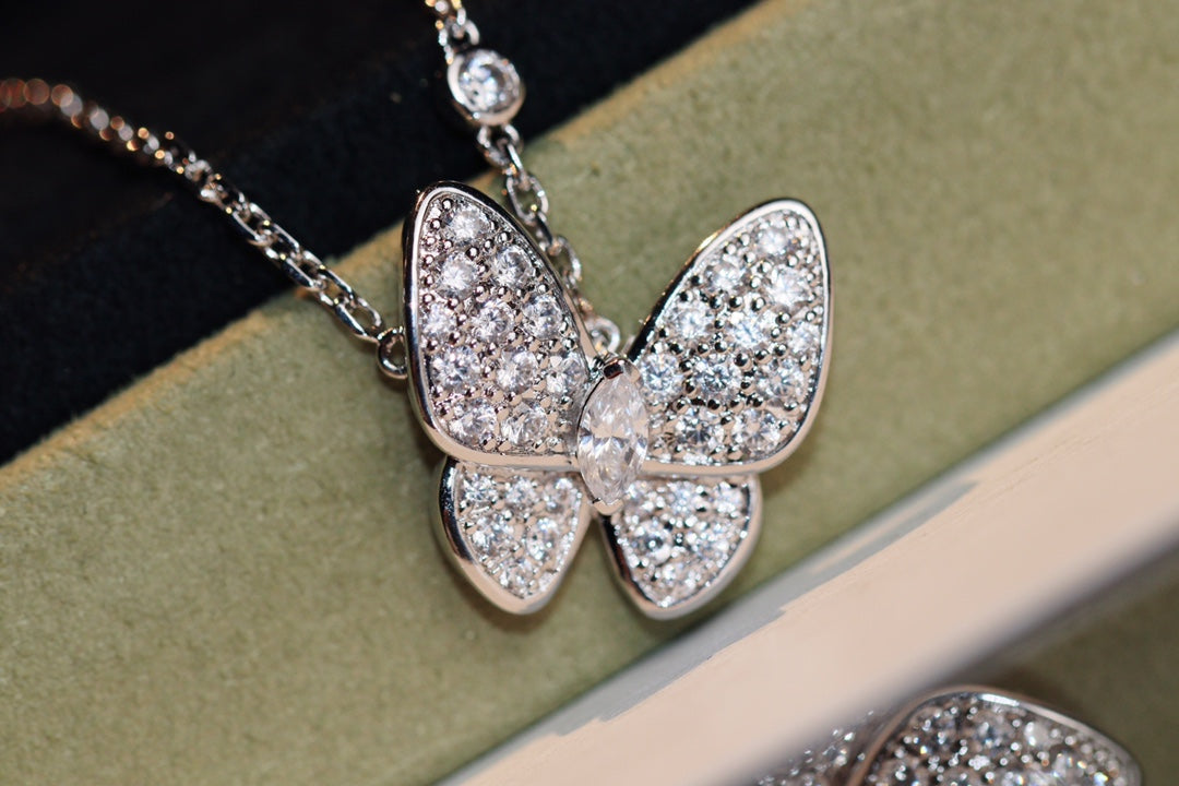 ¡®lume Jewelry¡¯BUTTERFLY DIAMOND NECKLACE
