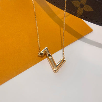 ¡®lume Jewelry¡¯VOLTE UPSIDE DOWN NECKLACE