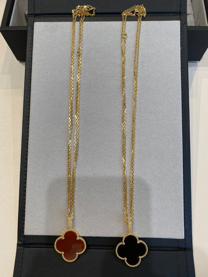 ¡®lume Jewelry¡¯CLOVER 25MM NECKLACE GOLD CARNELIAN