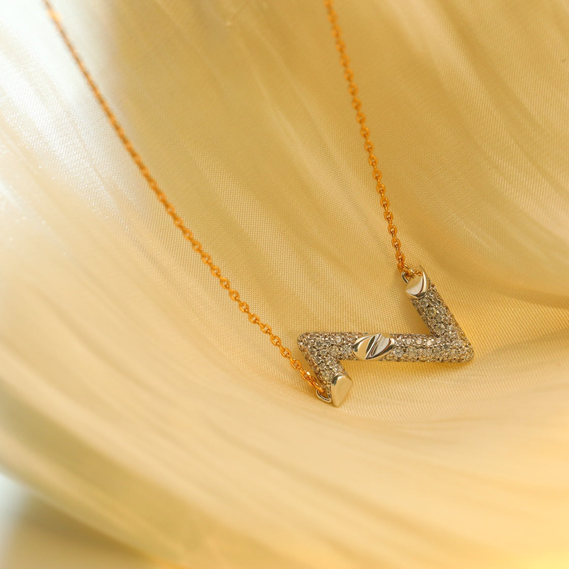 ¡®lume Jewelry¡¯VOLT SILVER DIAMOND PEDANT NECKLACE