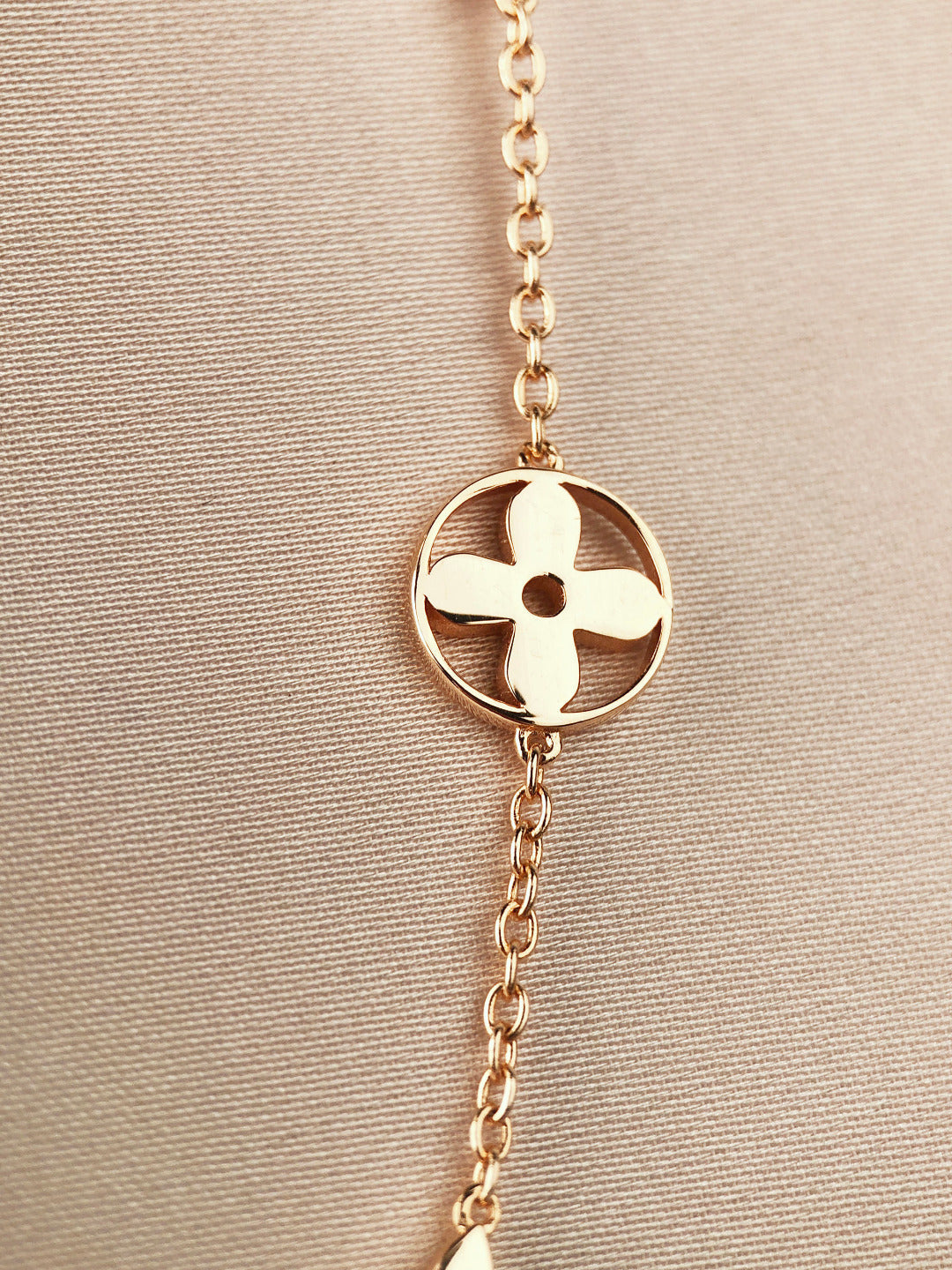 ¡®lume Jewelry¡¯STAR AND SUN 7 MOTIFS GOLD BRACELET