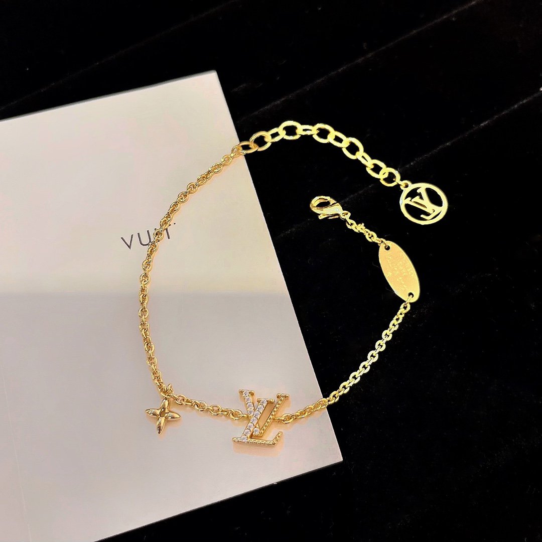 ¡®lume Jewelry¡¯LOGO STAR MOTIF GOLD BRACELET