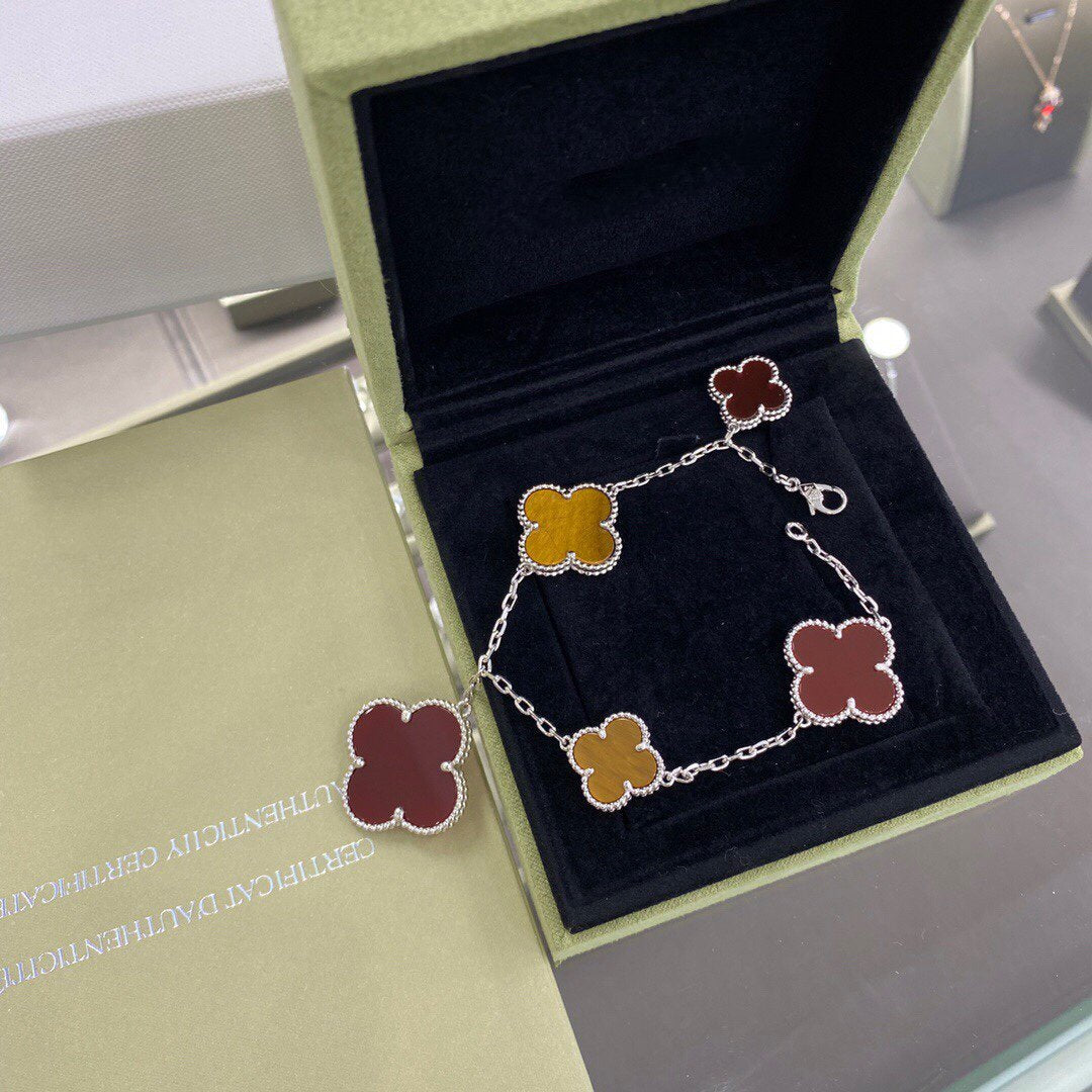 ¡®lume Jewelry¡¯CLOVER 5 MOTIFS SIVLER CARNELIAN TIGER EYE BRACELET