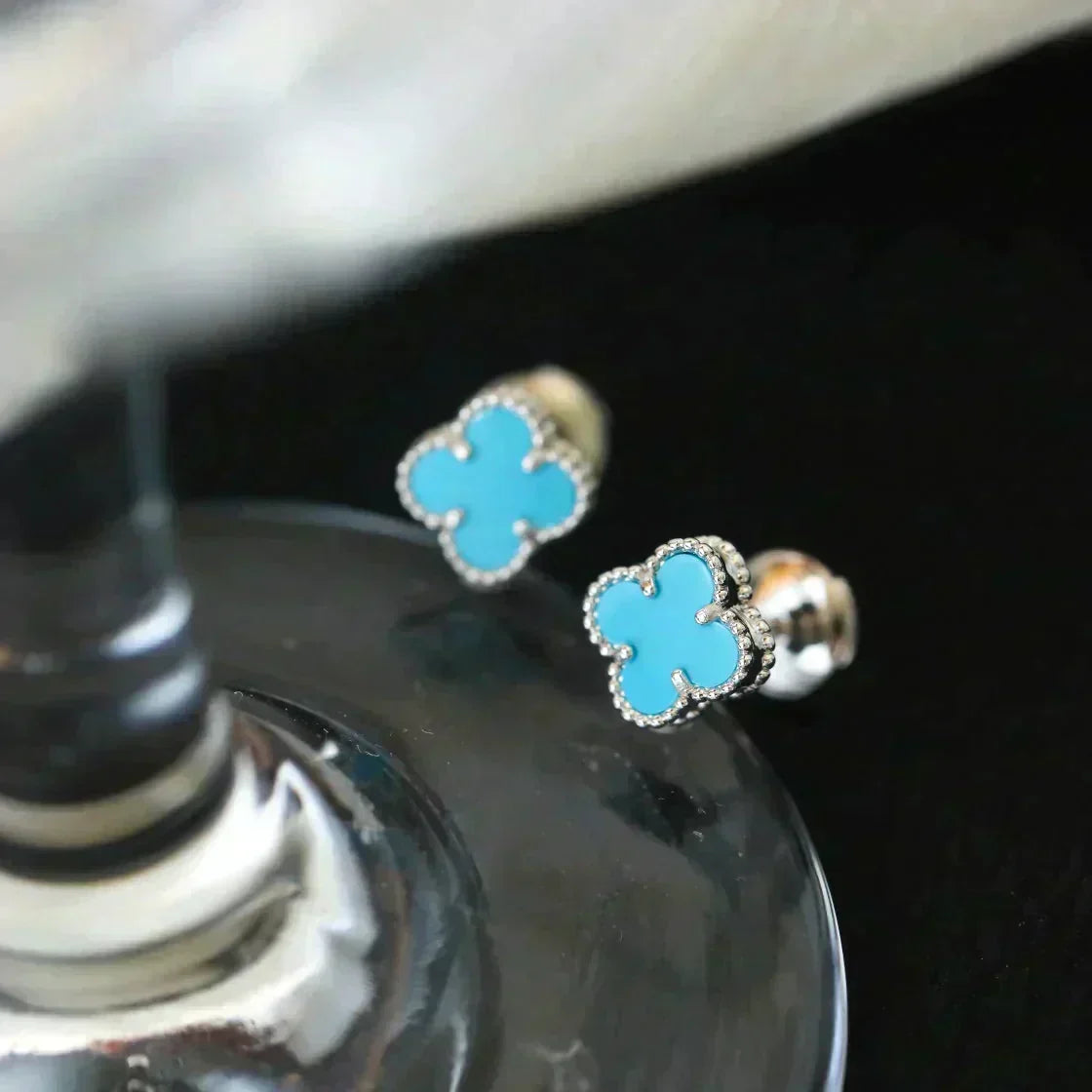 ¡®lume Jewelry¡¯CLOVER MINI 9.5MM ONYX STUD EARRINGS SILVER