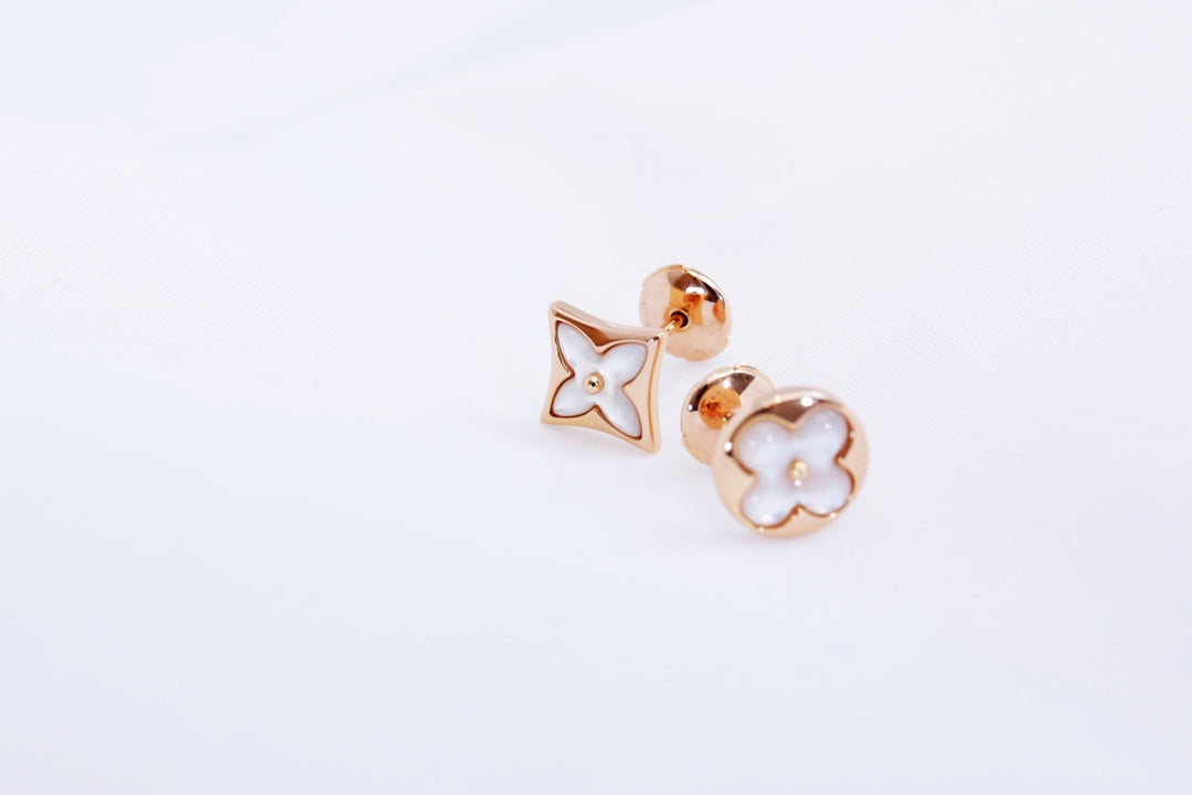 ¡®lume Jewelry¡¯STAR AND SUN PINK GOLD MOP STUD EARRINGS
