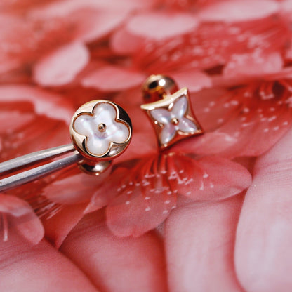 ¡®lume Jewelry¡¯STAR AND SUN PINK GOLD MOP STUD EARRINGS