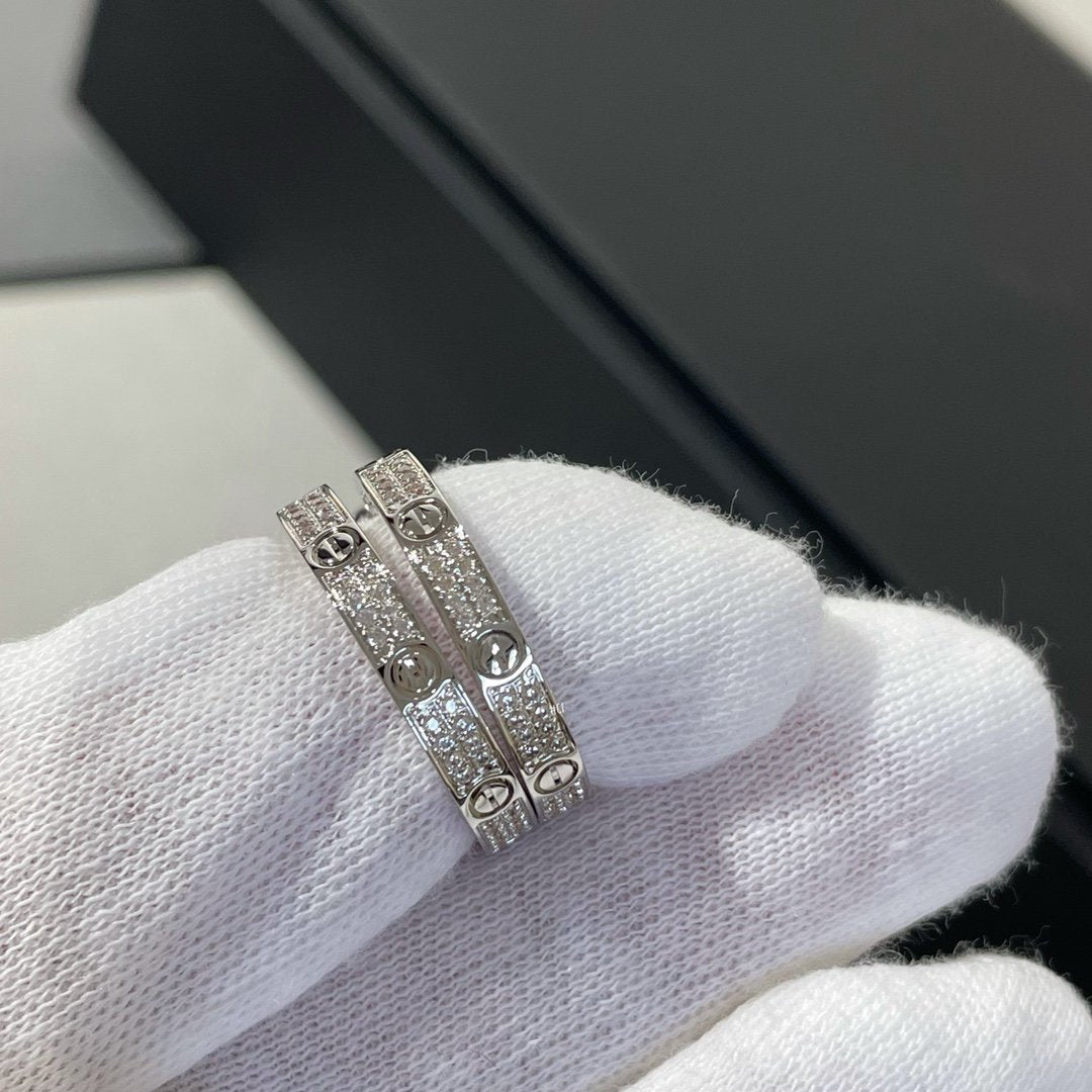¡®lume Jewelry¡¯LOVE DIAMOND SILVER HOOP EARRINGS