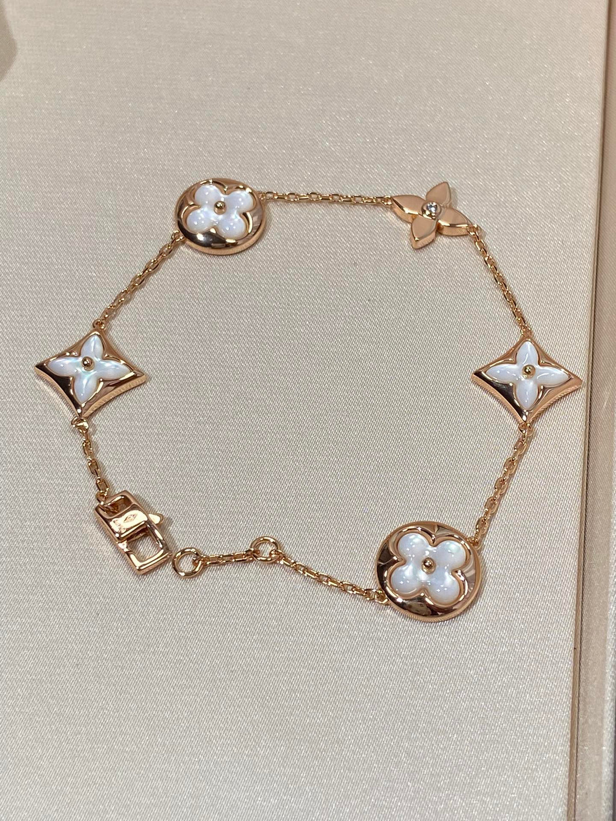¡®lume Jewelry¡¯STAR AND SUN 5 MOTIF MOP PINK GOLD BRACELET