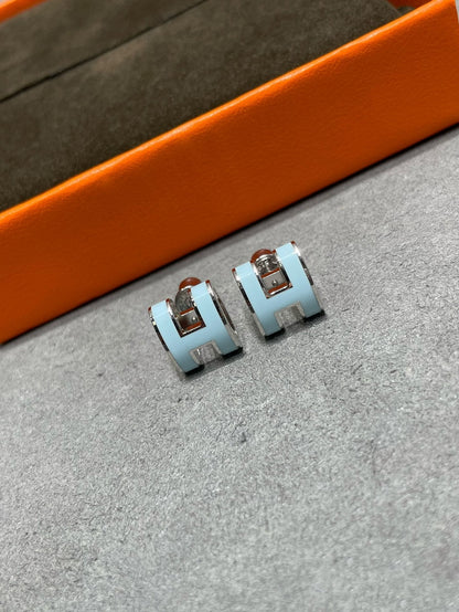 ¡®lume Jewelry¡¯POP H SKY BLUE STUD EARRINGS
