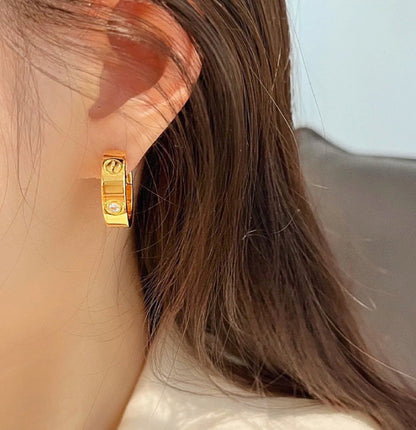 ¡®lume Jewelry¡¯LOVE 5.5MM 1 DIAMOND EARRINGS