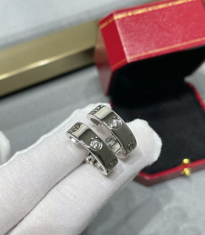 ¡®lume Jewelry¡¯LOVE 5.5MM 1 DIAMOND EARRINGS