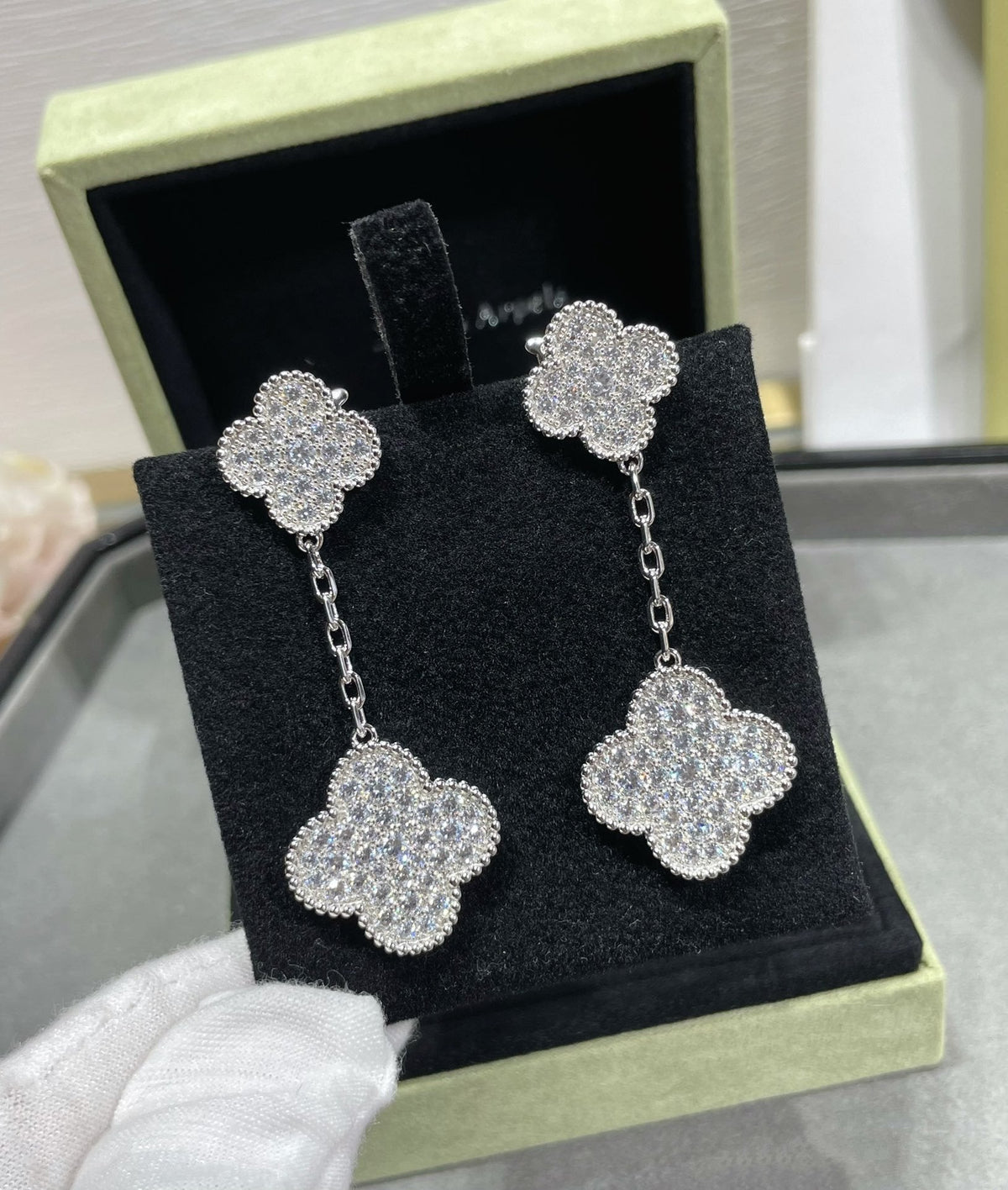 ¡®lume Jewelry¡¯CLOVER 2 MOTIFS DIAMOND PAVED SILVER EARRINGS