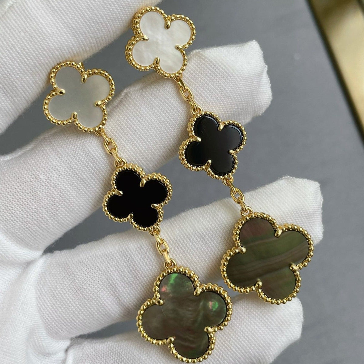 ¡®lume Jewelry¡¯CLOVER 3 MOTIF MOP ONYX DARK MOP PINK GOLD EARRINGS