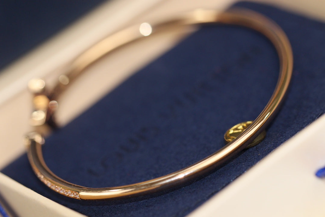¡®lume Jewelry¡¯IDYLLE PINK GOLD OPEN BRACELET DIAMOND PAVED