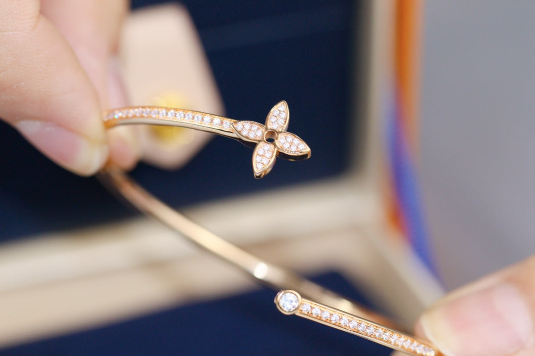 ¡®lume Jewelry¡¯IDYLLE PINK GOLD OPEN BRACELET DIAMOND PAVED
