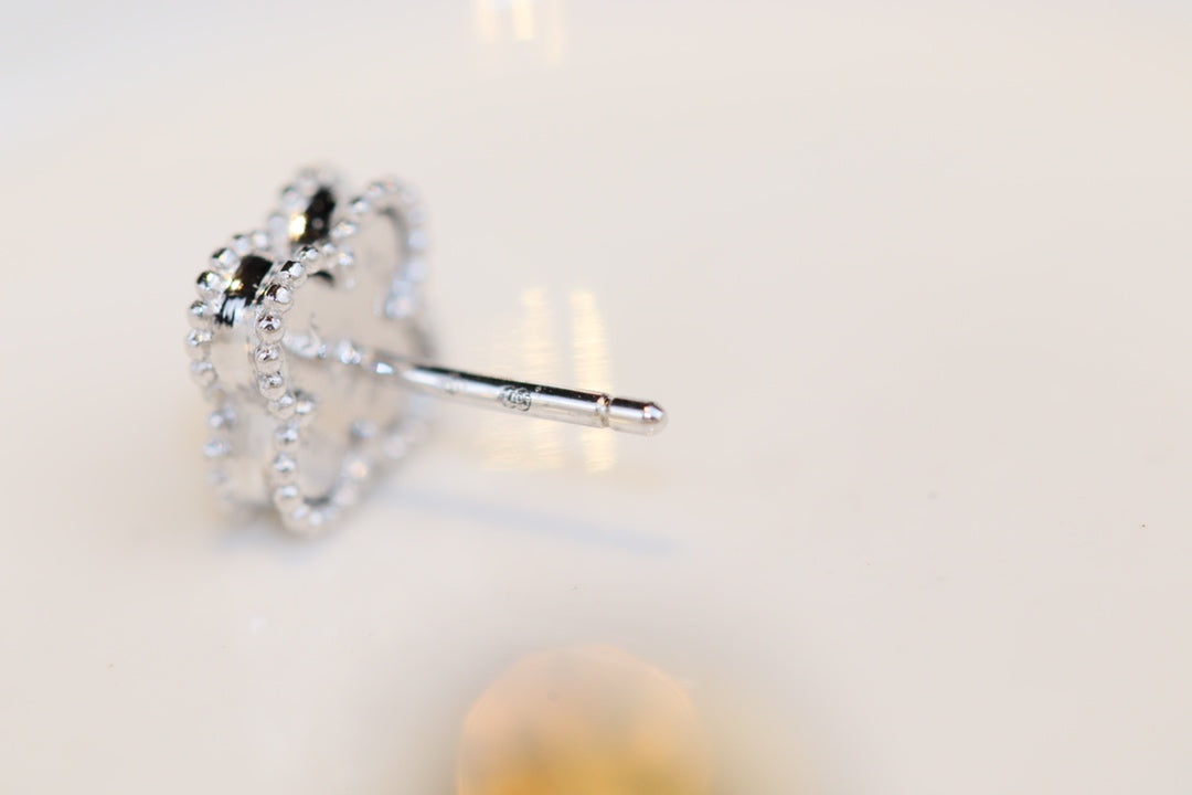 ¡®lume Jewelry¡¯CLOVER MINI TURQUOISE SILVER STUD EARRINGS